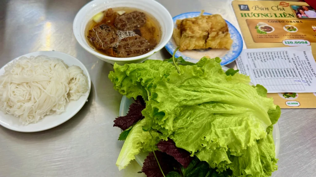 【ハノイ】オバマが訪れたブンチャーの名店｜ブンチャーフォンリエン実食レビューと行き方